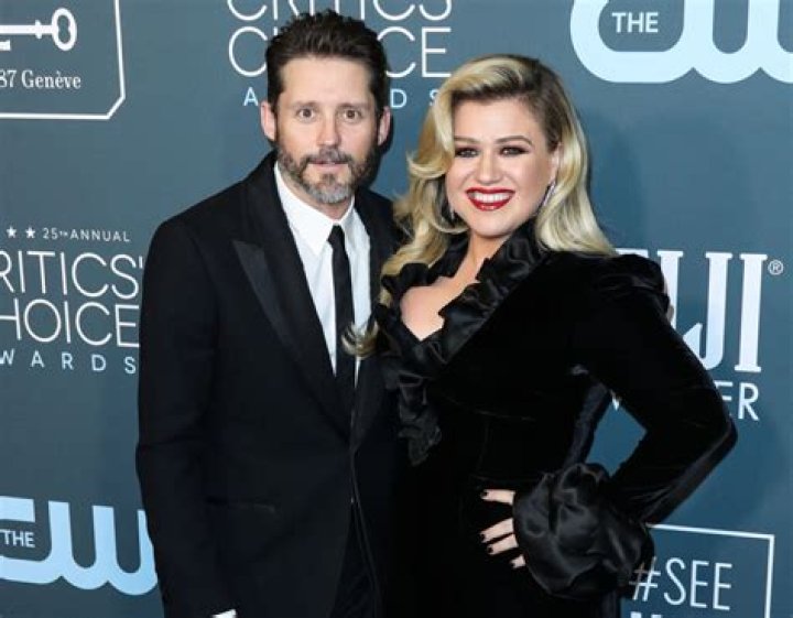 Kelly Clarkson’s Ex-Husband Brandon Blackstock Ordered to Pay Back $2.6 Million After Overcharging Her as Manager!