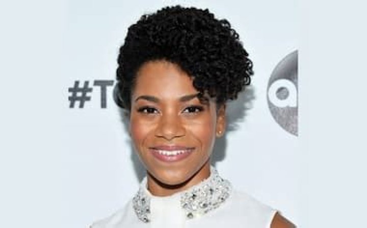 Kelly McCreary Bio (Wiki) 