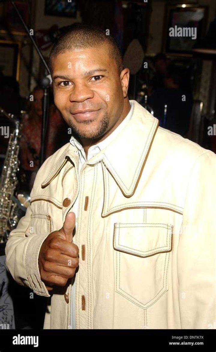 Kelly Perine Bio (Wiki) 