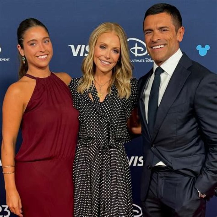 Kelly Ripa’s daughter Lola couldn’t wait to get out of the house