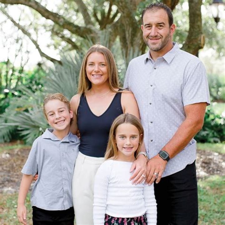 Kelly Rizzo - Age, Family, Bio