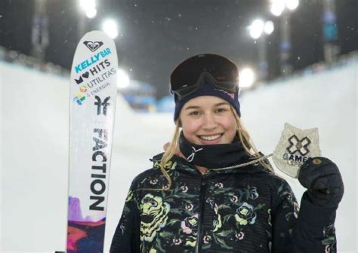 Kelly Sildaru - Age, Family, Bio