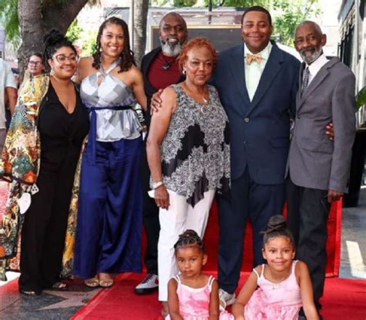 Kenan Thompson Brother Kerwin Thompson: Age Gap And Family Tree