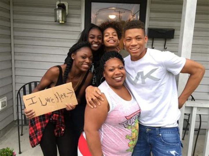 Keyontae Johnson Family, Meet Parents Nika and Marrecus Johnson – Ethnicity And Siblings