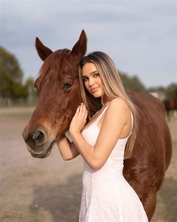 
Kiana Stadler Height, Weight, Net Worth, Age, Birthday, Wikipedia, Who, Instagram, Biography 