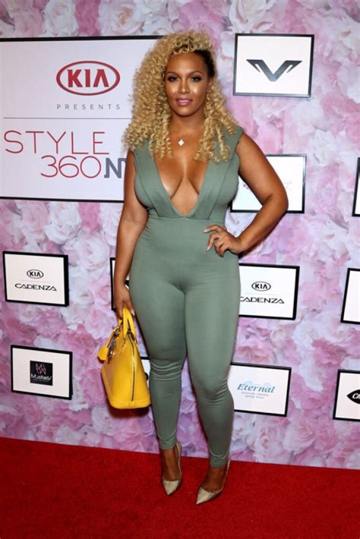 Kimbella Vanderhee Bio (Wiki) 