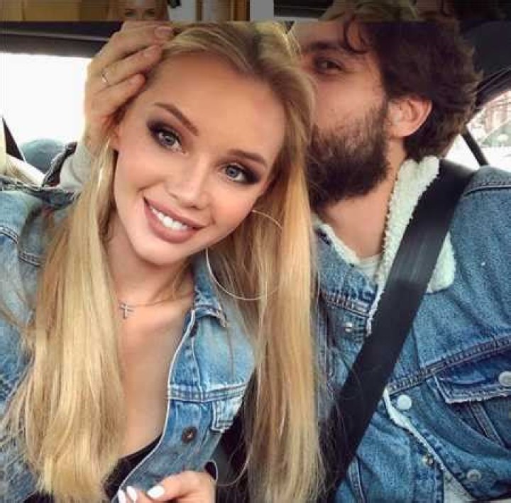 Know the Relationship Status of Russian Instagram Model, Olya Abramovich and her Net Worth