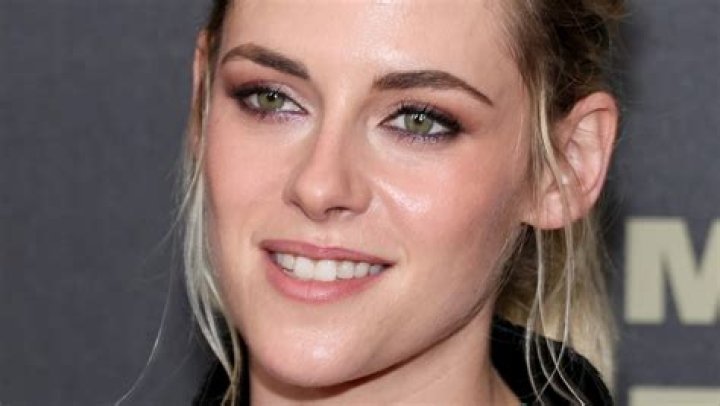 Kristen Stewart has been making her own fresh pasta in quarantine: impressive?