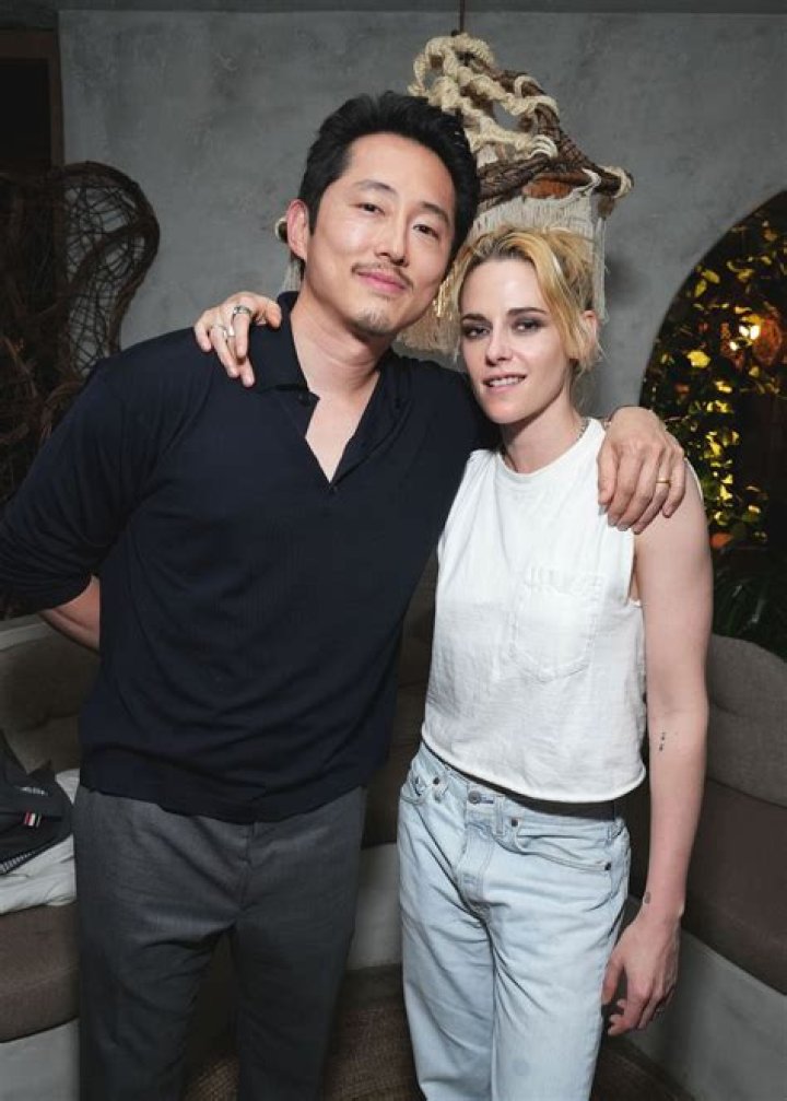 Kristen Stewart shows kids that smoking is cool in Flaunt Mag