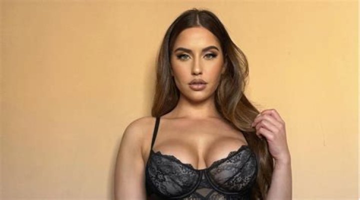 Kristina Ewing - Age, Family, Bio