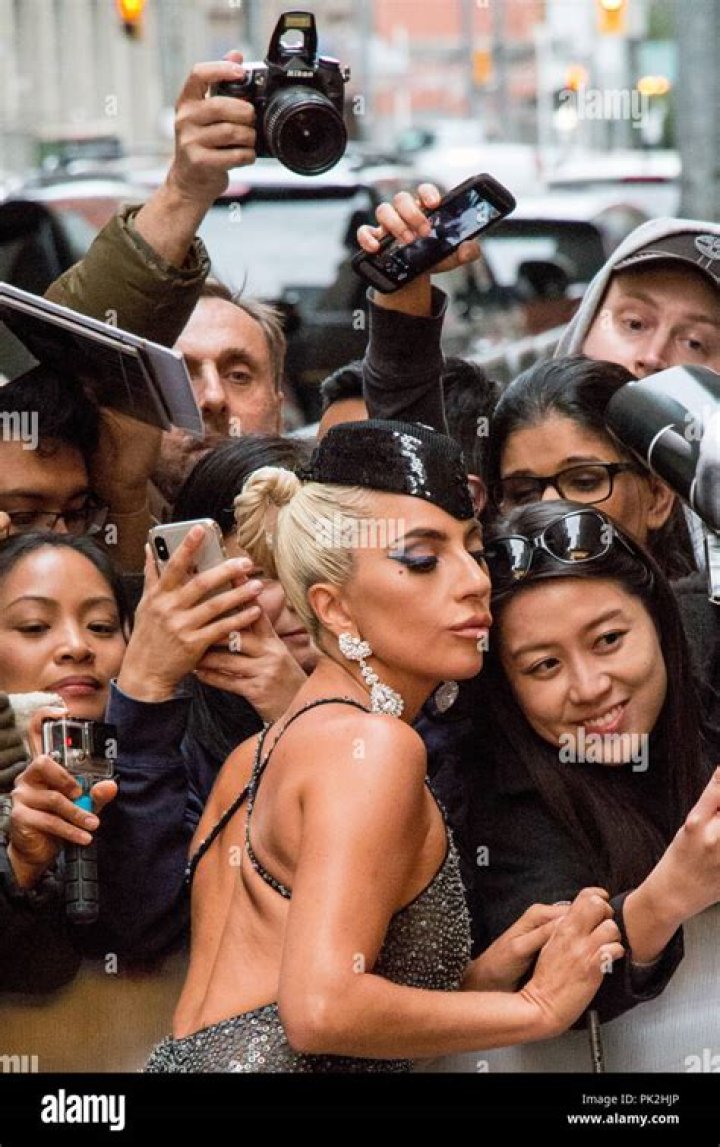 Lady Gaga Poses with Fans in New York City