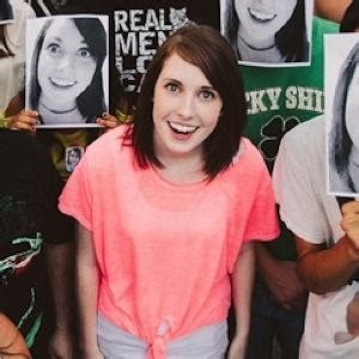 Laina Morris - Age, Family, Bio