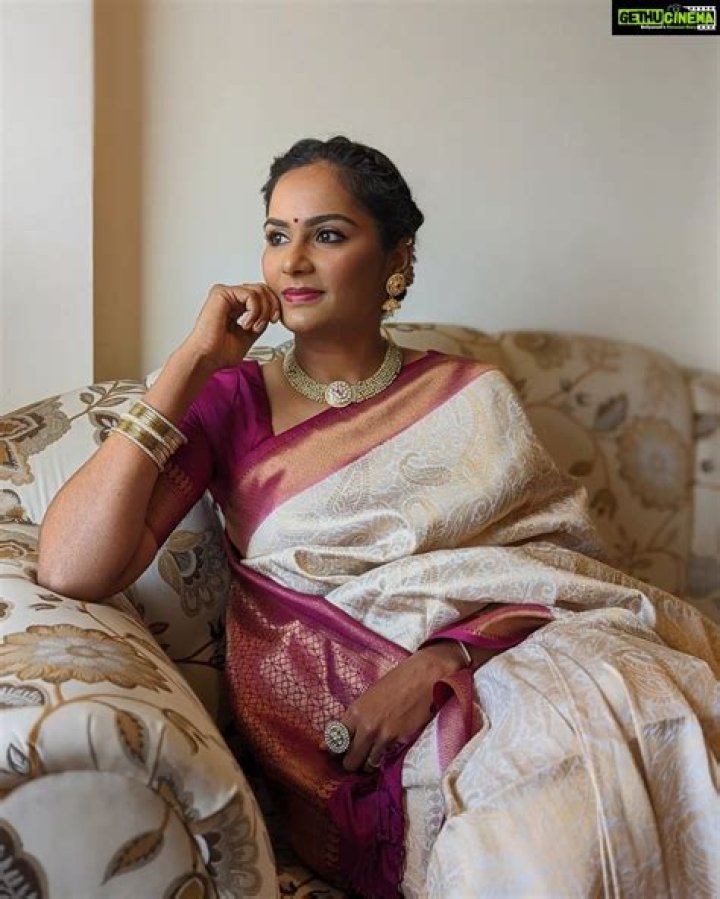 Lakshmi Priyaa Chandramouli Height, Weight, Net Worth, Age, Birthday, Wikipedia, Who, Instagram, Biography