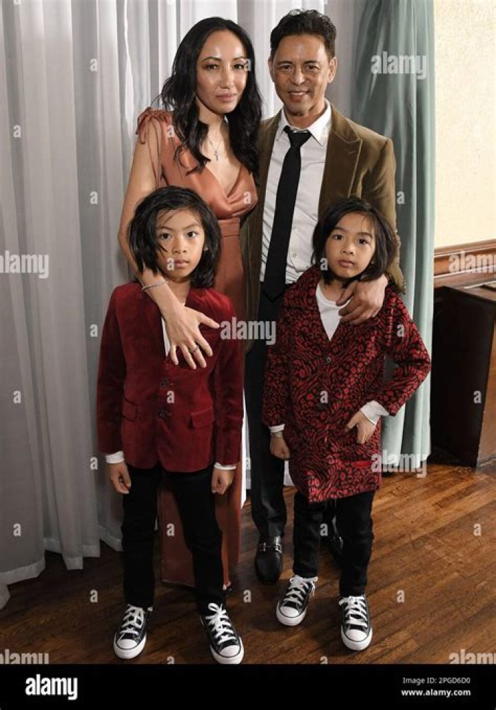 Lara Sebastian - Age, Family, Bio