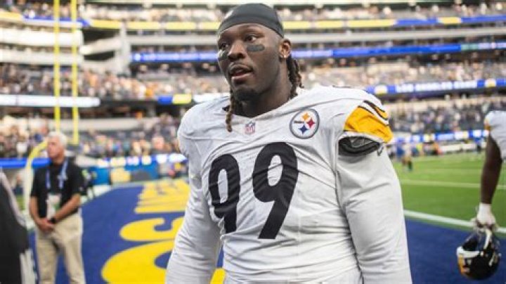 
Larry Ogunjobi Height, Weight, Net Worth, Age, Birthday, Wikipedia, Who, Nationality, Biography 