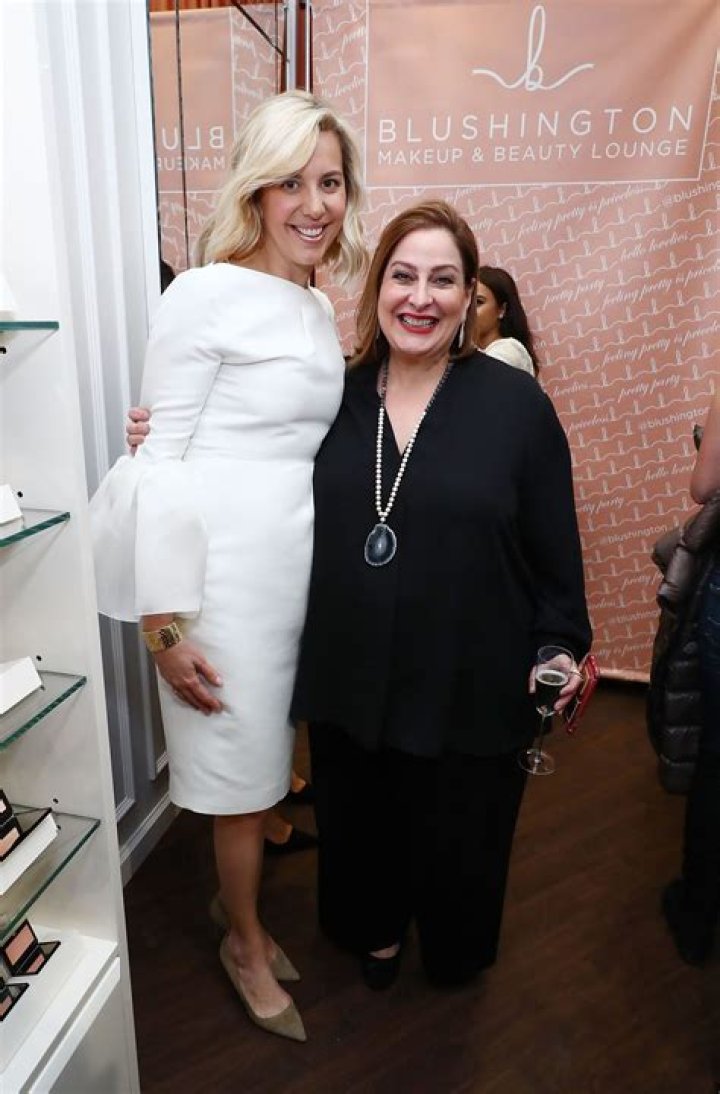 Laura Geller Net Worth - Wiki, Age, Weight and Height, Relationships, Family, and More