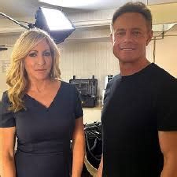 Laura Ingle Is In A Couple Of Decade Long Marital Relationship With Husband, Kenny Kramme