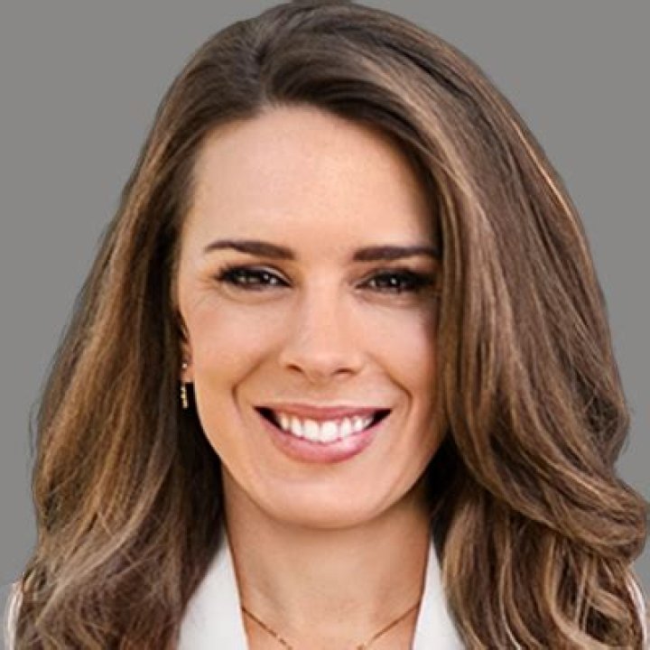 Laura Jayes Bio (Wiki) 