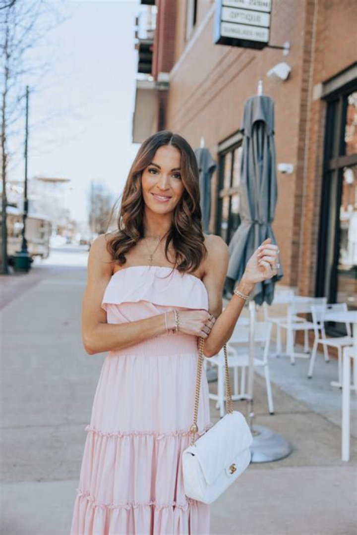 Lauren Kay Sims - Age, Family, Bio