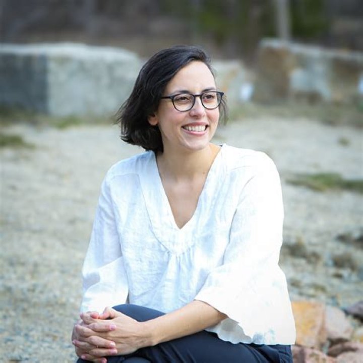 Lauren Manning - Trivia, Family, Bio