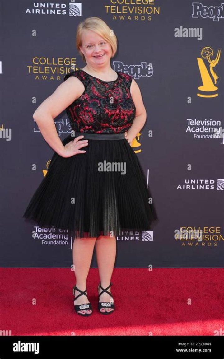 Lauren Potter - Age, Family, Bio