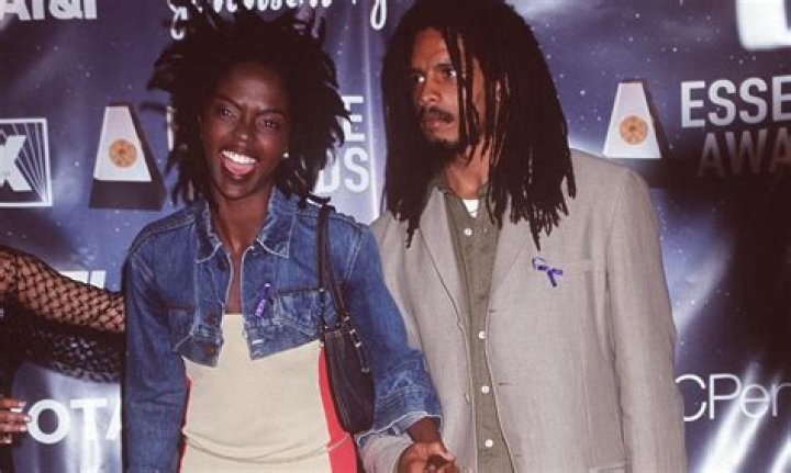 Lauryn Hill releases odd statement: Rohan Marley is not the baby-daddy?