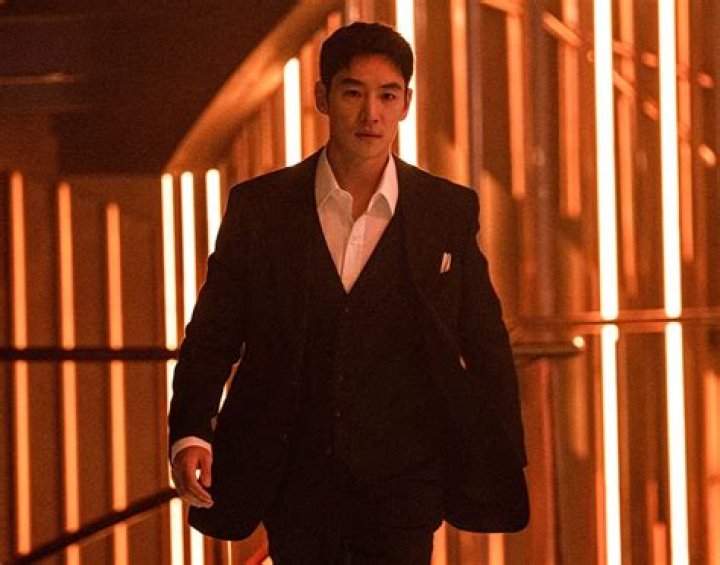
Lee Je-hoon’s Taxi Driver 2 unveils new stills ahead of its premiere 