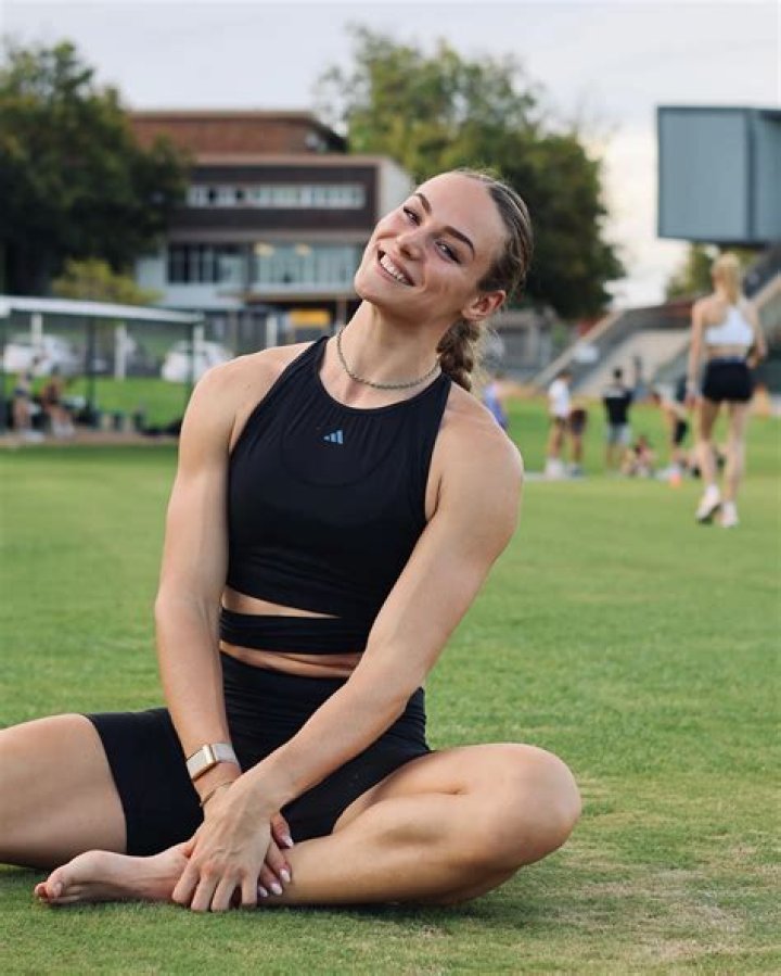 
Lieke Hammink Height, Weight, Net Worth, Age, Birthday, Wikipedia, Who, Nationality, Biography 