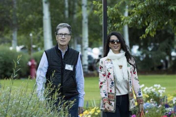 Linda Henry Net Worth - Wiki, Age, Weight and Height, Relationships, Family, and More