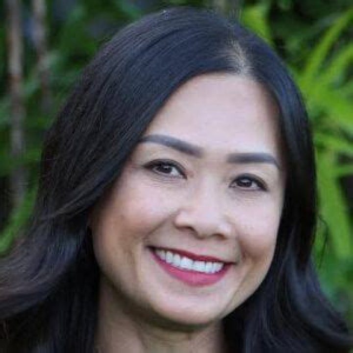 Linda Laeno - Age, Family, Bio