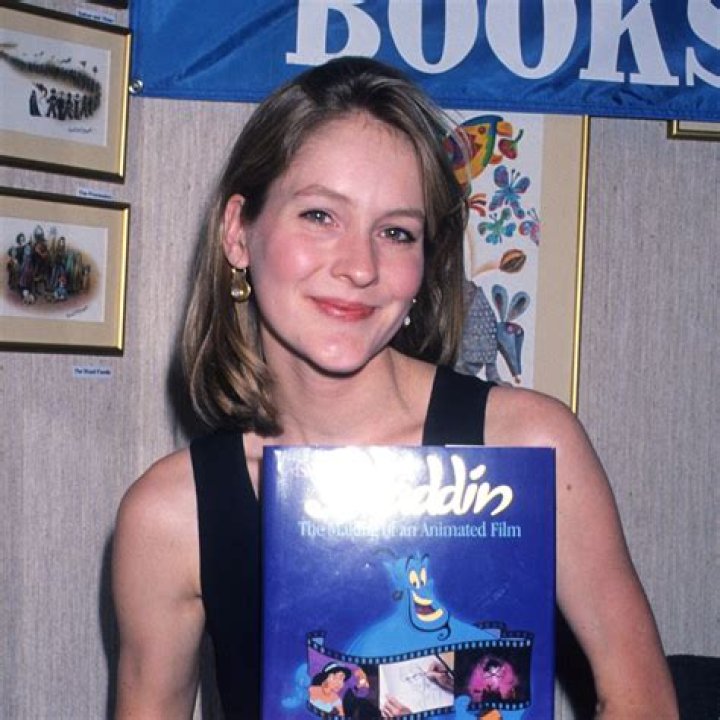 Linda Larkin Bio (Wiki) 