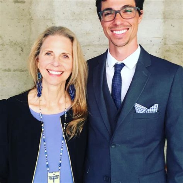 Lindsay Wagner - Age, Family, Bio