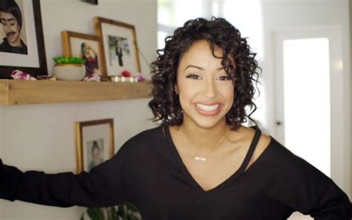 Liza Koshy Net Worth: Career & Lifestyle
