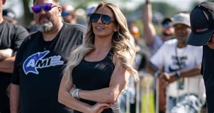 Lizzy Musi Sister Tricia Wikipedia And Age Gap Of Siblings