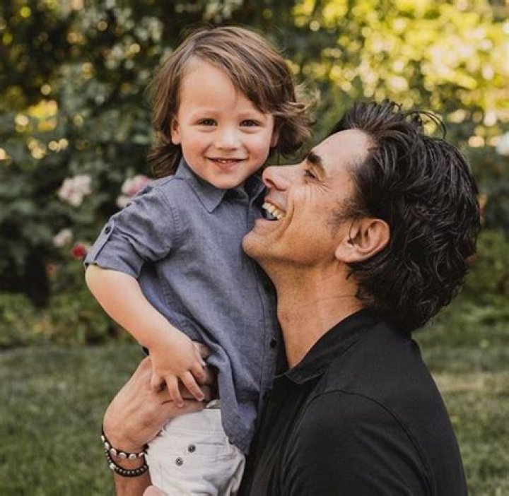 Loretta Stamos - Trivia, Family, Bio