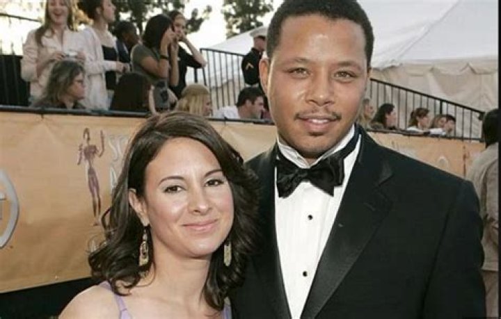 Lori McCommas Bio (Wiki) 