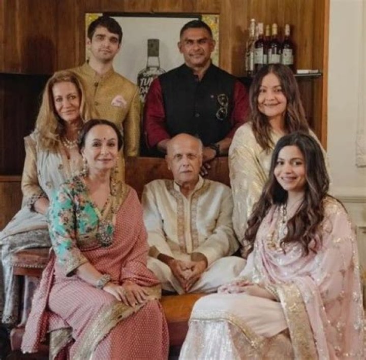 Lorraine Bright: Cool facts related to this ex-wife of Mahesh Bhatt and mother of Pooja Bhatt!