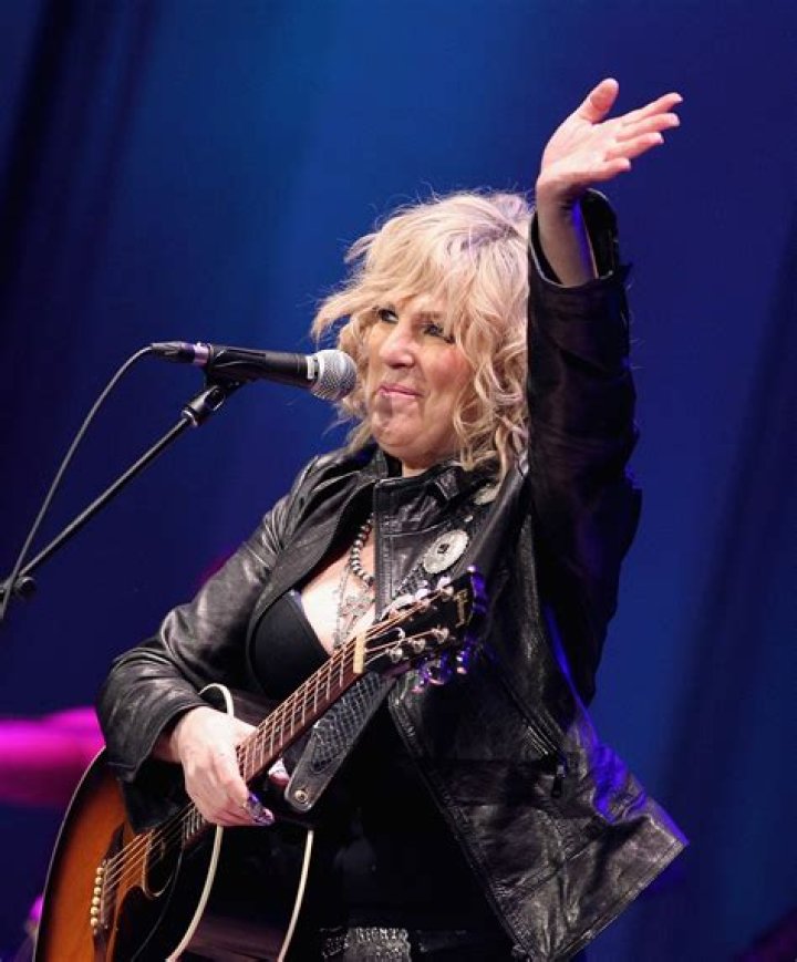 Lucinda Williams Height, Weight, Net Worth, Age, Birthday, Wikipedia, Who, Nationality, Biography