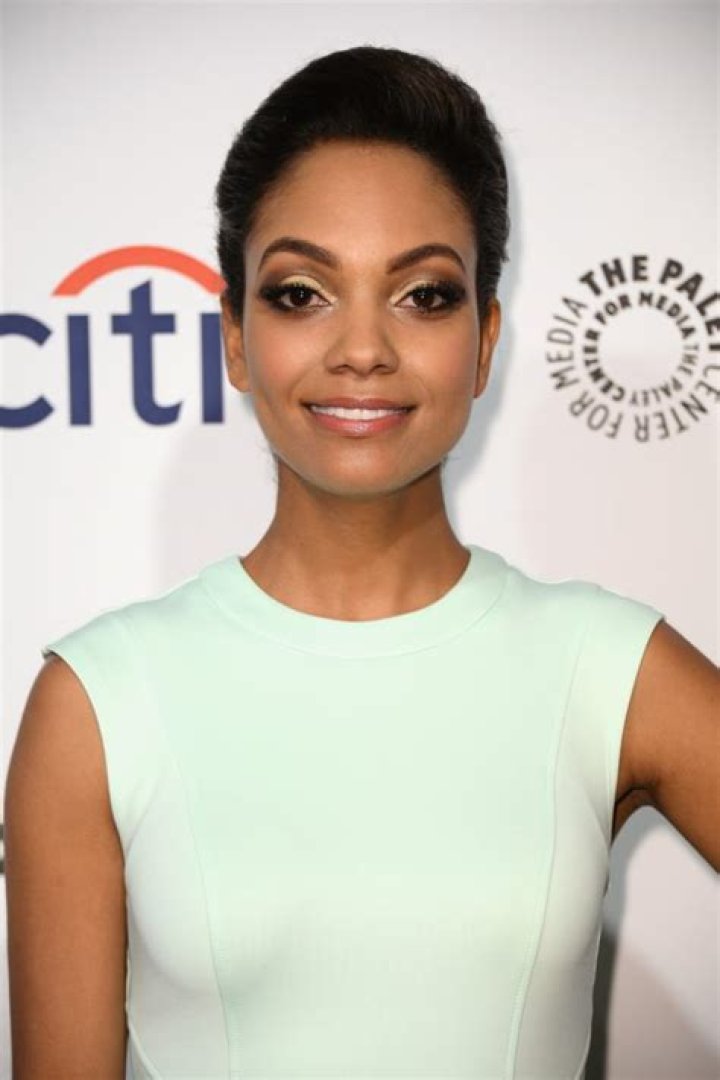 Lyndie Greenwood Net Worth - Wiki, Age, Weight and Height, Relationships, Family, and More