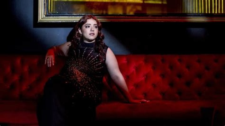 Macarena Oz Net Worth - Wiki, Age, Weight and Height, Relationships, Family, and More