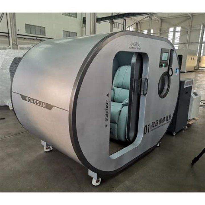 Machine Gun Kelly needed oxygen chamber for 'black-out tattoo' to heal