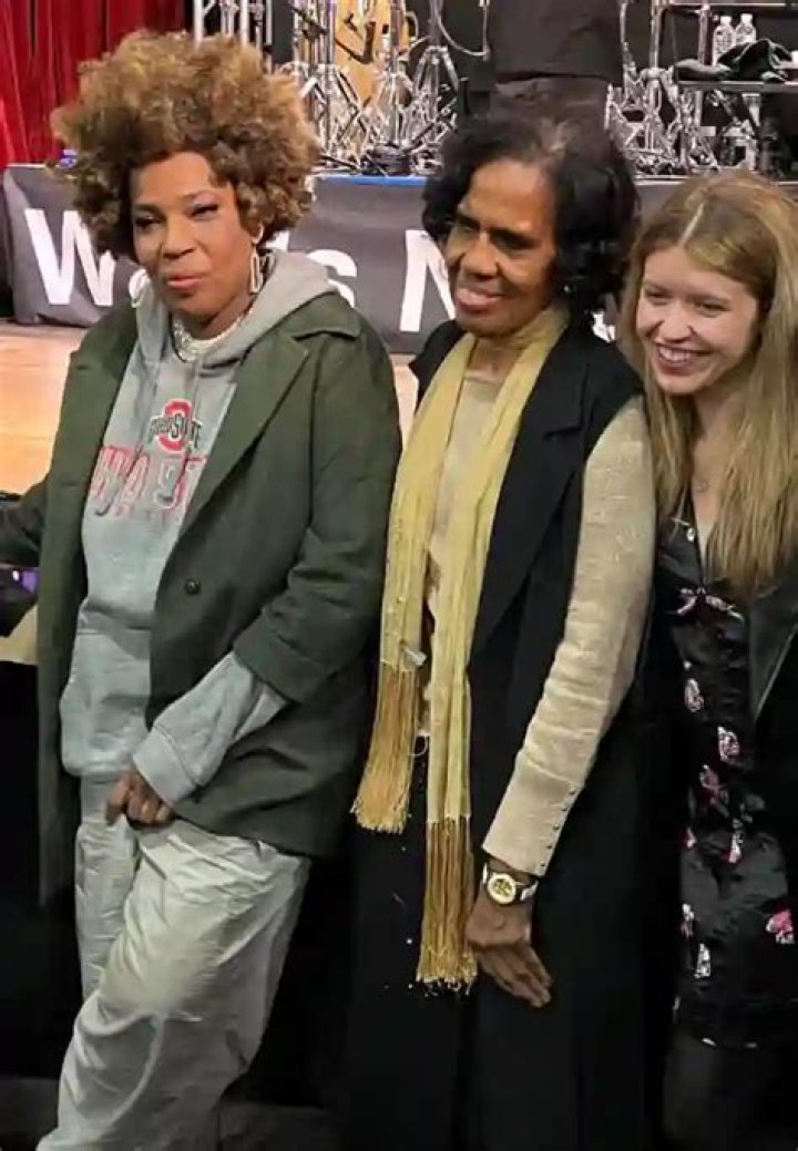 Macy Gray parents: Otis Jones, Laura McIntyre, Richard McIntyre