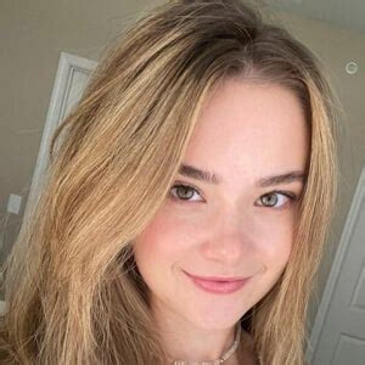 Madi ASMR - Age, Family, Bio