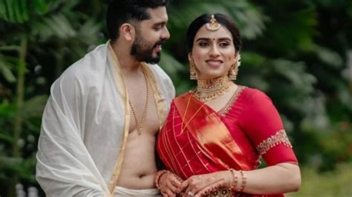 
Malavika Jayaram Height, Weight, Net Worth, Age, Birthday, Wikipedia, Who, Nationality, Biography 