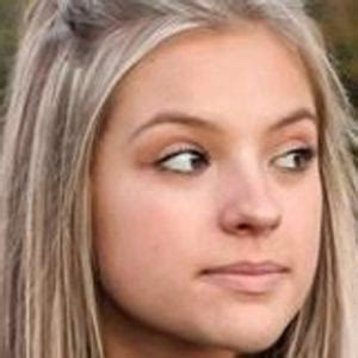 Mandi Bagley - Age, Family, Bio