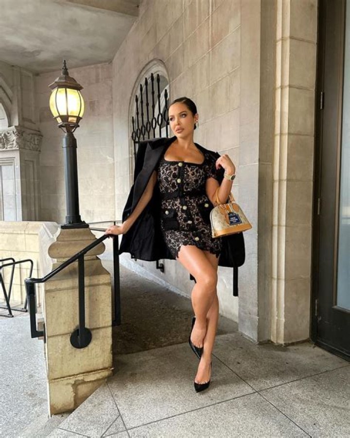 Mara Martin Bio (Wiki) 