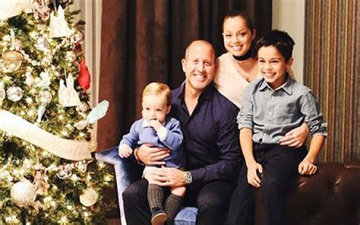 Marcela Valladolid turned her boyfriend into fiance with whom she shared adorable children