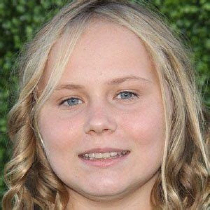 Maria Lark - Age, Family, Bio