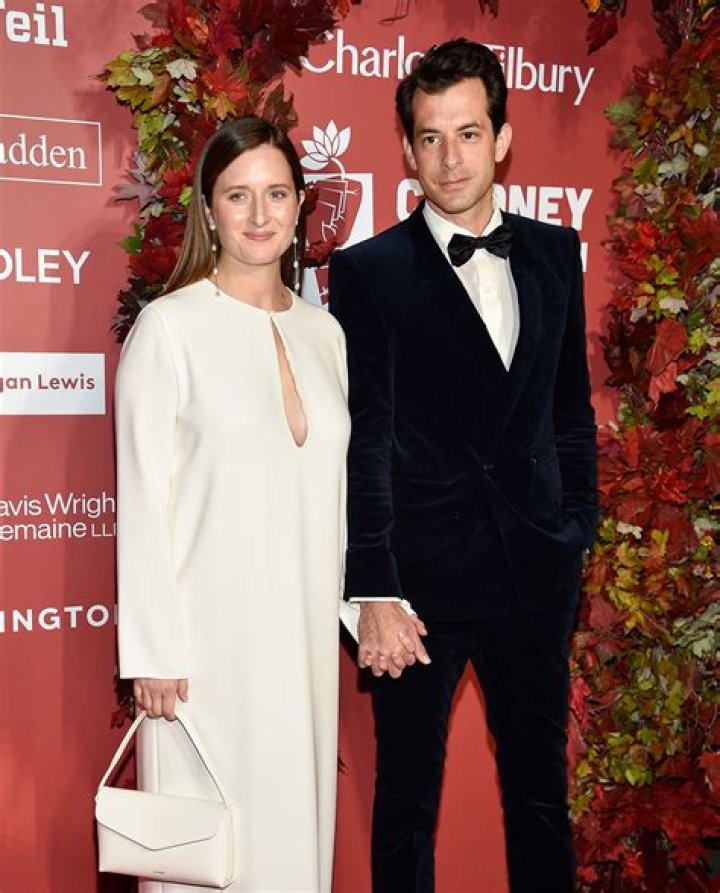 Mark Ronson and Grace Gummer Married for a Year! Their 1st Wedding Anniversary
