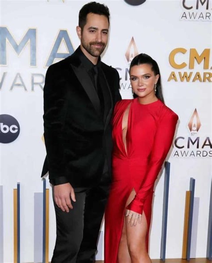 Mark Stevens Height, Weight, Net Worth, Age, Birthday, Wikipedia, Who, Instagram, Biography